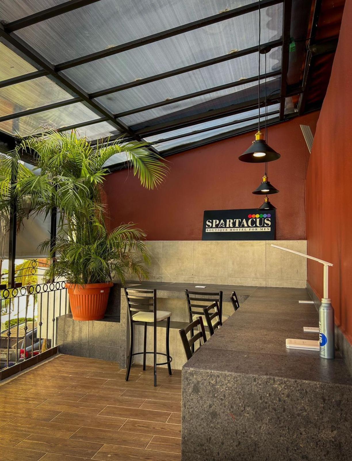 Spartacus Hostel Boutique For Men Puerto Vallarta Buitenkant foto
