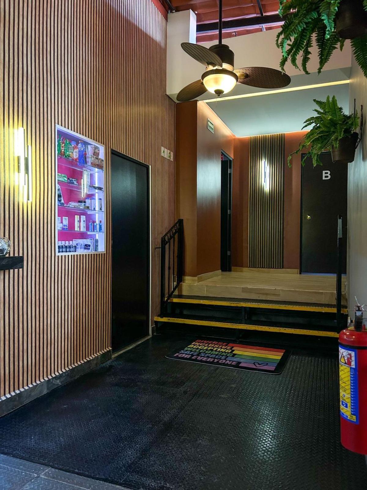 Spartacus Hostel Boutique For Men Puerto Vallarta Buitenkant foto