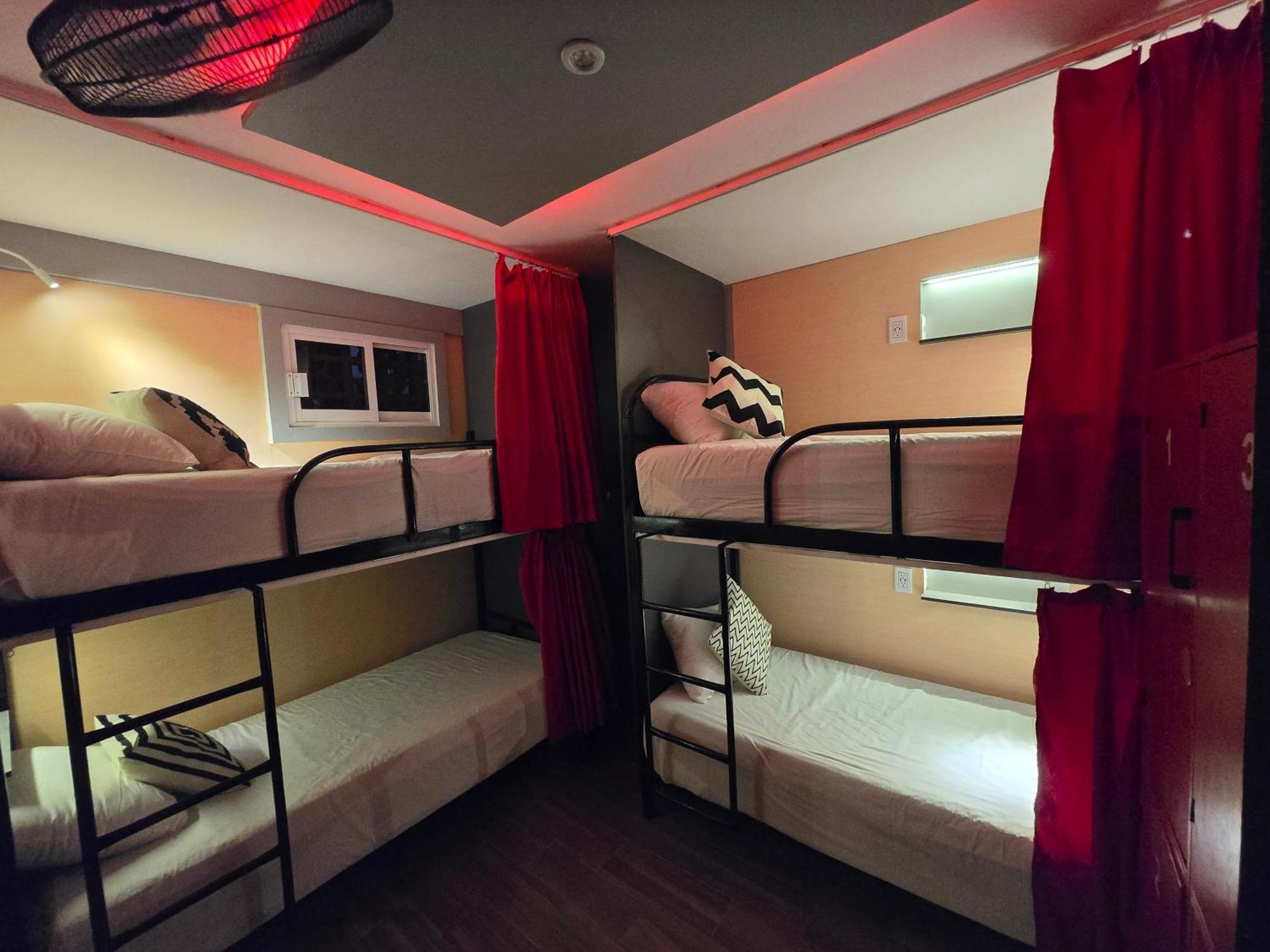Spartacus Hostel Boutique For Men Puerto Vallarta Buitenkant foto
